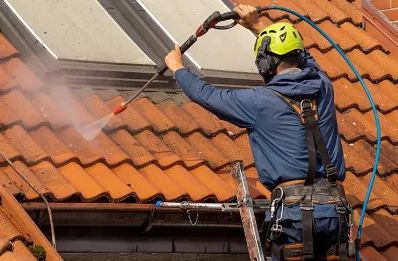 Démoussage et hydrofuge de toiture à Lumbres